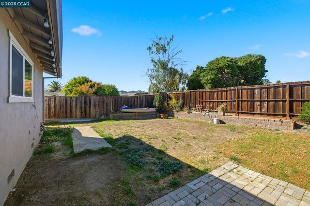 1288 Kentucky Dr, Concord, CA 94521