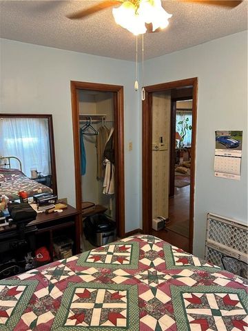 1300 Cherokee Street, Leavenworth, KS 66048