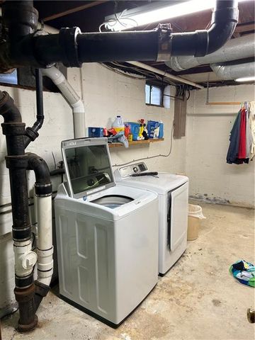 1300 Cherokee Street, Leavenworth, KS 66048