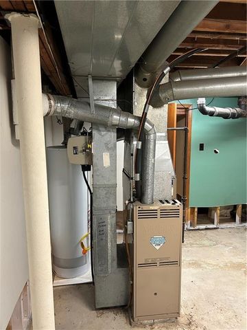 1300 Cherokee Street, Leavenworth, KS 66048