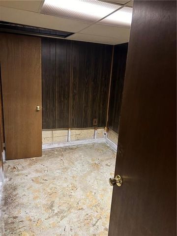 1300 Cherokee Street, Leavenworth, KS 66048