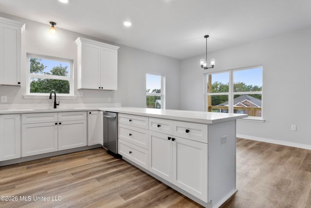 10074 Byrd Avenue, D'iberville, MS 39540