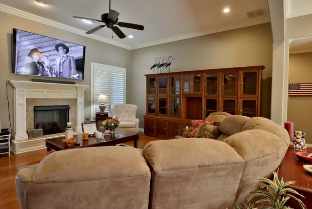 905 W Rufina Court, Nixa, MO 65714