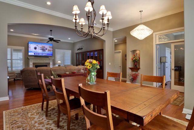 905 W Rufina Court, Nixa, MO 65714