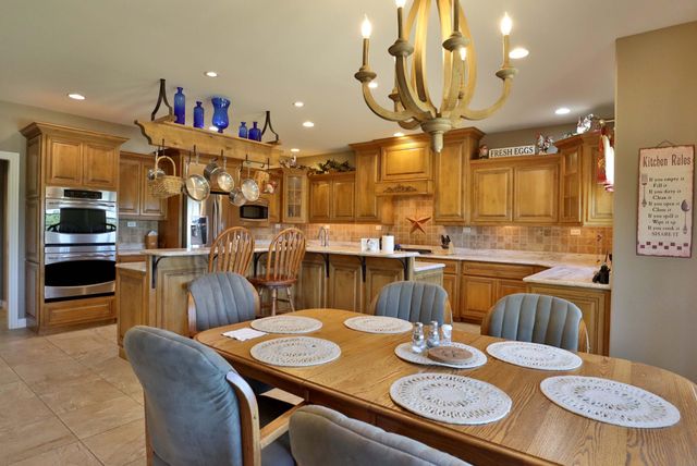 905 W Rufina Court, Nixa, MO 65714