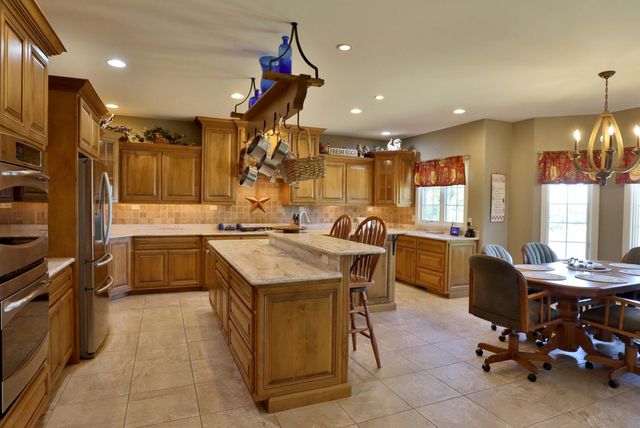 905 W Rufina Court, Nixa, MO 65714