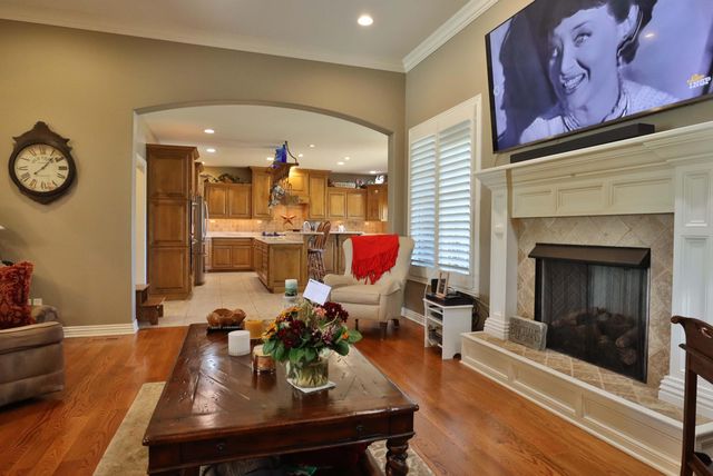 905 W Rufina Court, Nixa, MO 65714