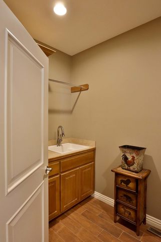 905 W Rufina Court, Nixa, MO 65714