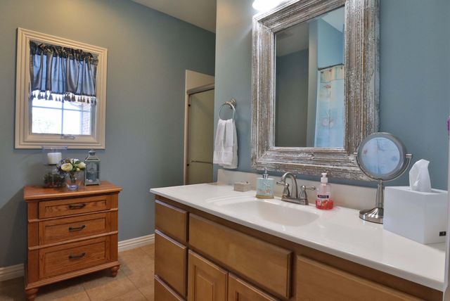 905 W Rufina Court, Nixa, MO 65714