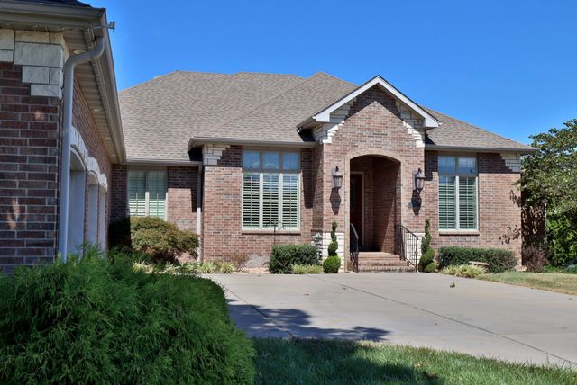 905 W Rufina Court, Nixa, MO 65714