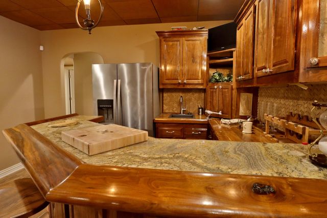 905 W Rufina Court, Nixa, MO 65714