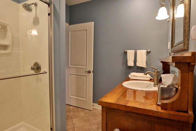 905 W Rufina Court, Nixa, MO 65714