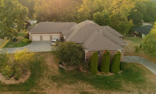 905 W Rufina Court, Nixa, MO 65714