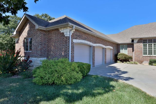 905 W Rufina Court, Nixa, MO 65714