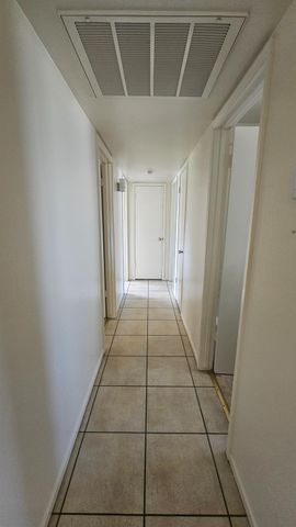 92 W Gettysburg Avenue, Clovis, CA 93612