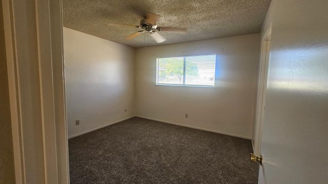92 W Gettysburg Avenue, Clovis, CA 93612