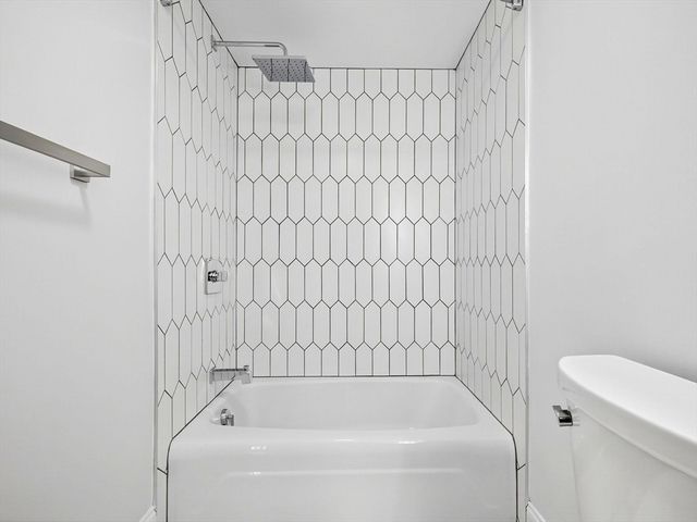 1576 Cambridge St 2F, Cambridge, MA 02138
