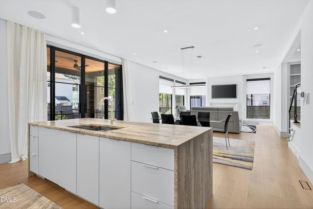 838 Woodburn Road, Raleigh, NC 27605