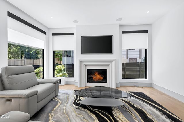 838 Woodburn Road, Raleigh, NC 27605