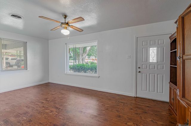 930 N Janice Ave, Gonzales, LA 70737
