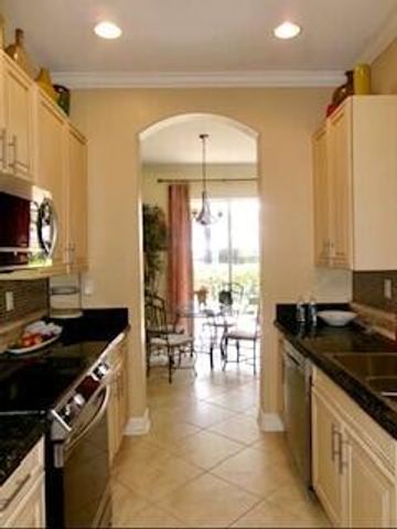 6898 Julia Gardens Drive, Coconut Creek, FL 33073