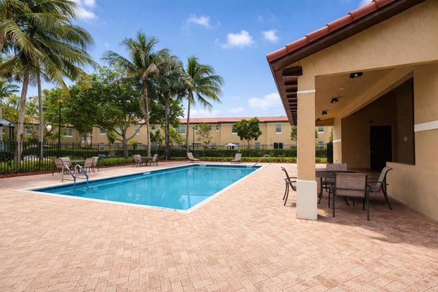 6898 Julia Gardens Drive, Coconut Creek, FL 33073