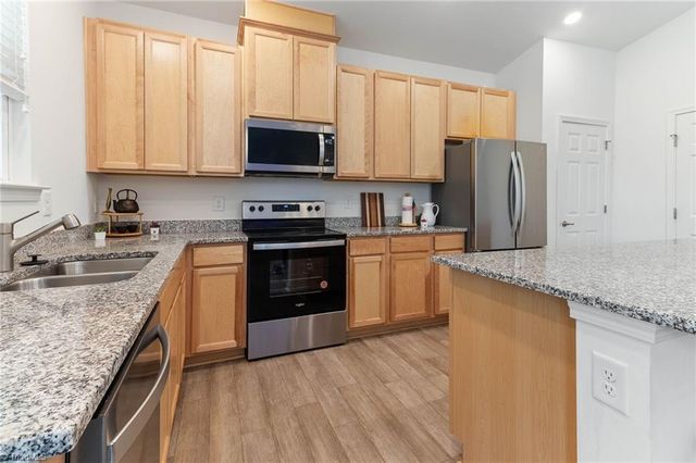 532 Kayak Court, Mebane, NC 27302