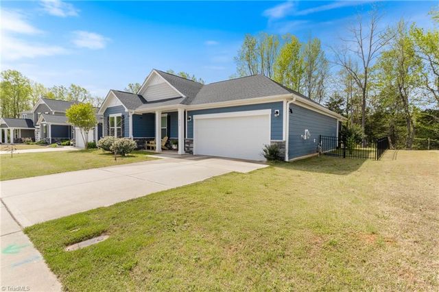 532 Kayak Court, Mebane, NC 27302