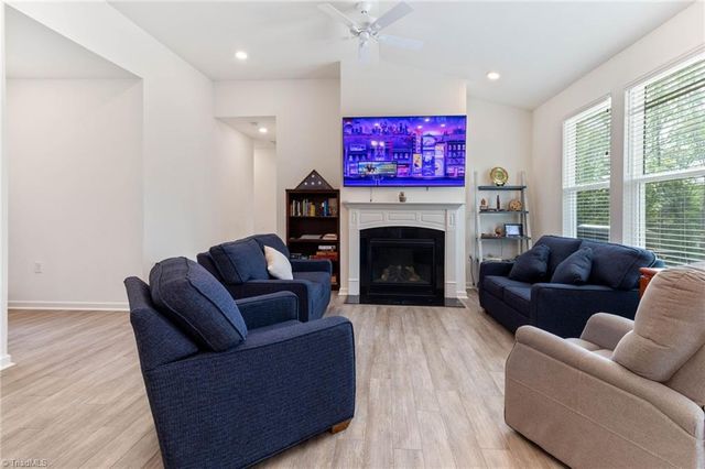 532 Kayak Court, Mebane, NC 27302