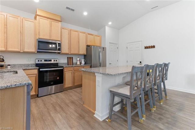 532 Kayak Court, Mebane, NC 27302