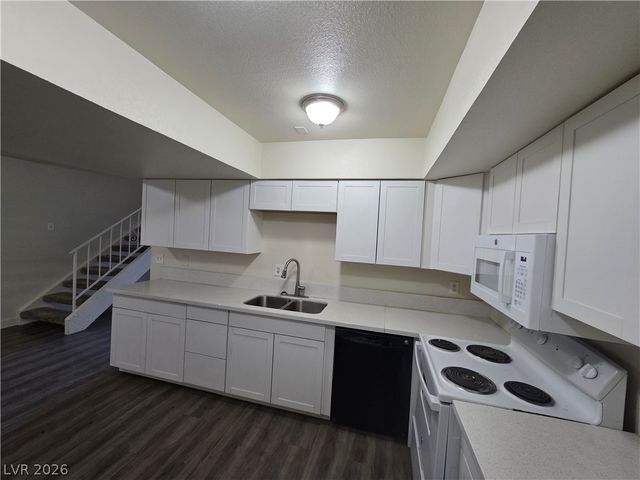 3364 Royce Court, Las Vegas, NV 89121