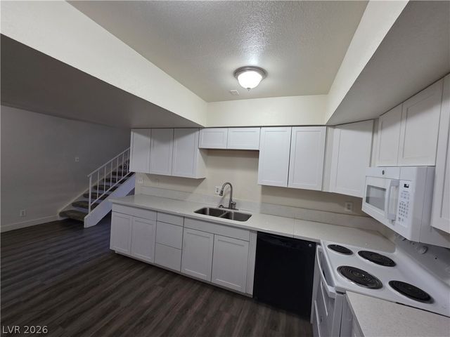 3364 Royce Court, Las Vegas, NV 89121