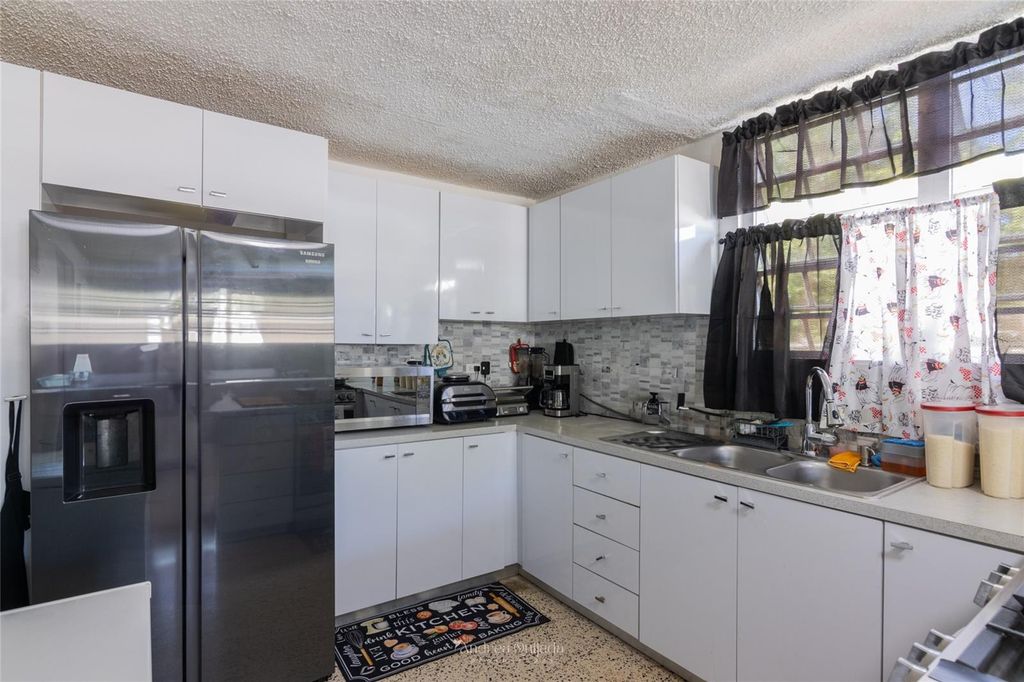 Image 9 of property listing at 227B ST. COUNTRY CLUB JW-D15, Carolina, PR 00985