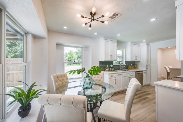 3900 Anewby Way, Fort Worth, TX 76133