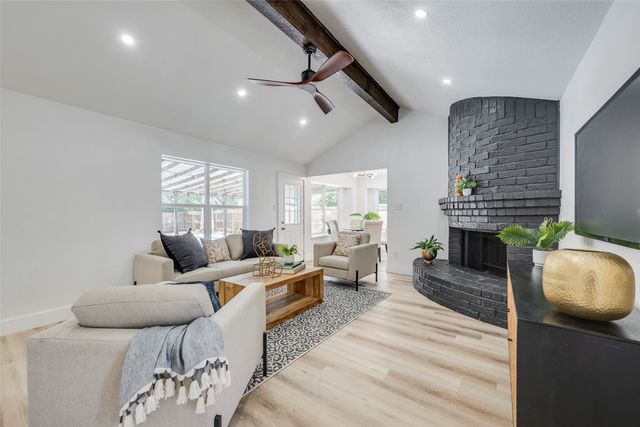 3900 Anewby Way, Fort Worth, TX 76133