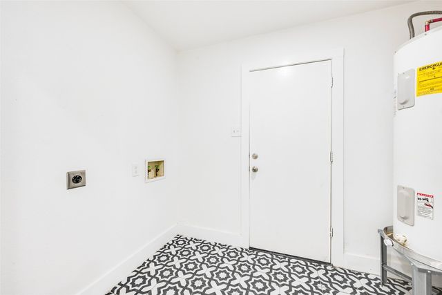 3900 Anewby Way, Fort Worth, TX 76133