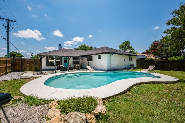 3900 Anewby Way, Fort Worth, TX 76133