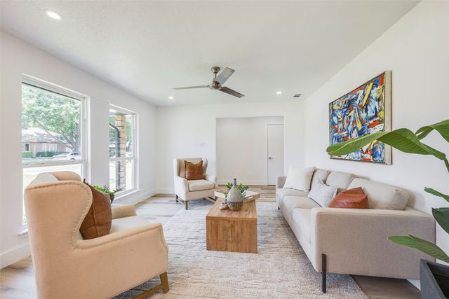 3900 Anewby Way, Fort Worth, TX 76133