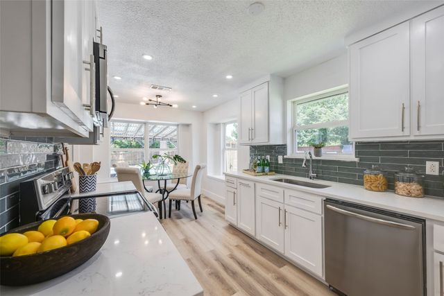 3900 Anewby Way, Fort Worth, TX 76133