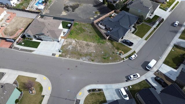 4201 S Zillah St, Kennewick, WA 99337