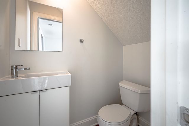 2240 GERMANTOWN SQ W, Germantown, TN 38138