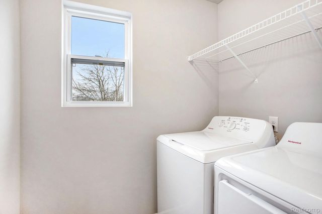 747 Lone Oak Way, Tecumseh, MI 49286