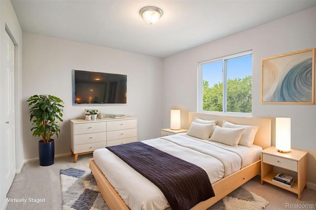 747 Lone Oak Way, Tecumseh, MI 49286