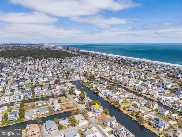 322 YORK RD, South Bethany, DE 19930