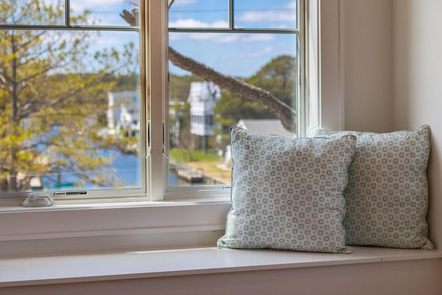322 YORK RD, South Bethany, DE 19930