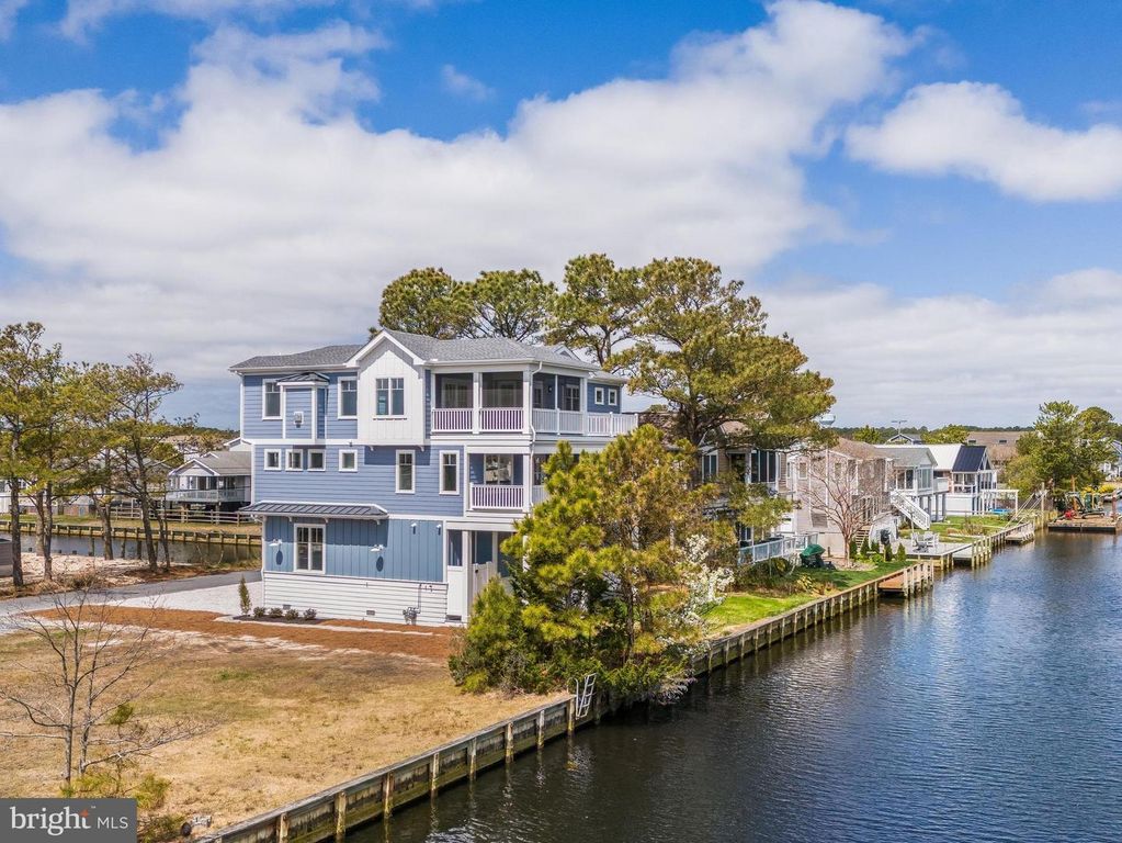 322 YORK RD, South Bethany, DE 19930