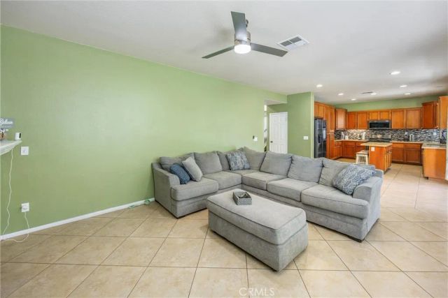 13633 Zircon Way, Victorville, CA 02394
