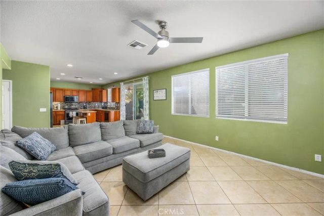 13633 Zircon Way, Victorville, CA 02394