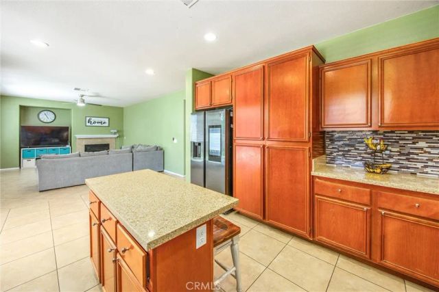 13633 Zircon Way, Victorville, CA 02394