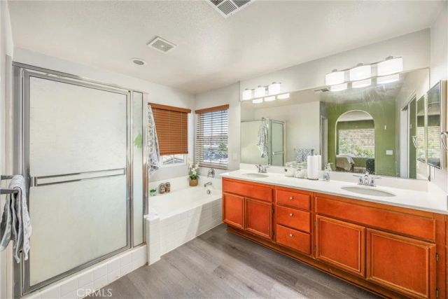 13633 Zircon Way, Victorville, CA 02394